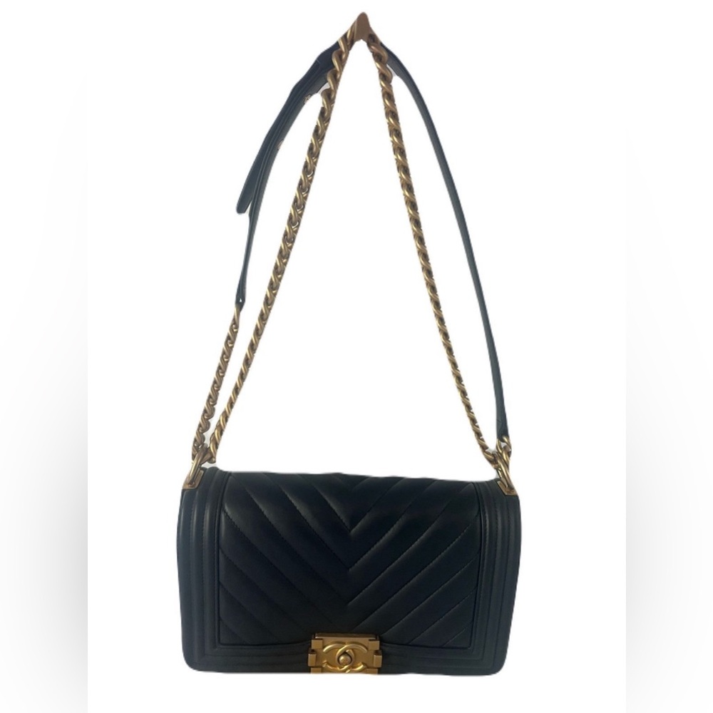 Authentic Chanel Medium Flap Lambskin Le Boy Chevron Navy & Brushed Gold - Picture 3 of 16